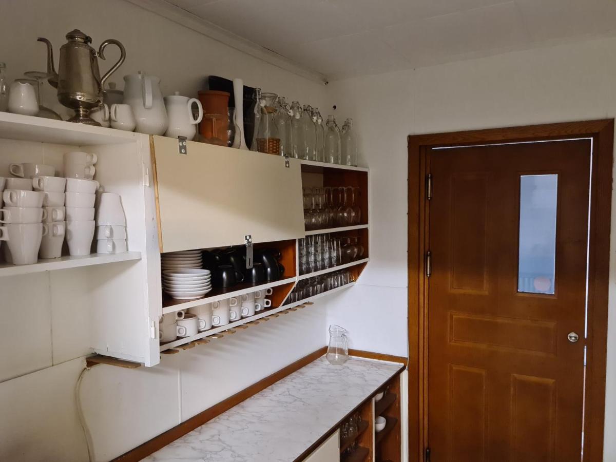 Brukshotellet Oeland - Vandrarhem Degerhamn Esterno foto